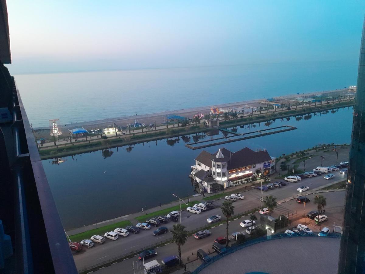 Smart Aparthotel Orbi City Batum Dış mekan fotoğraf