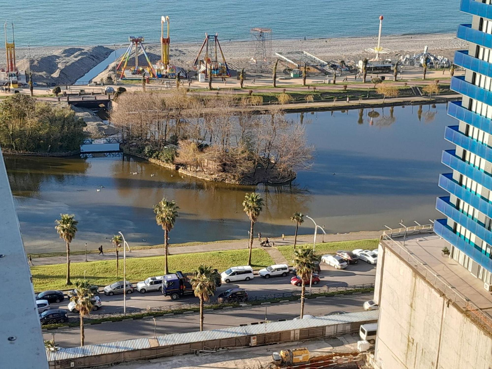Smart Aparthotel Orbi City Batum Dış mekan fotoğraf