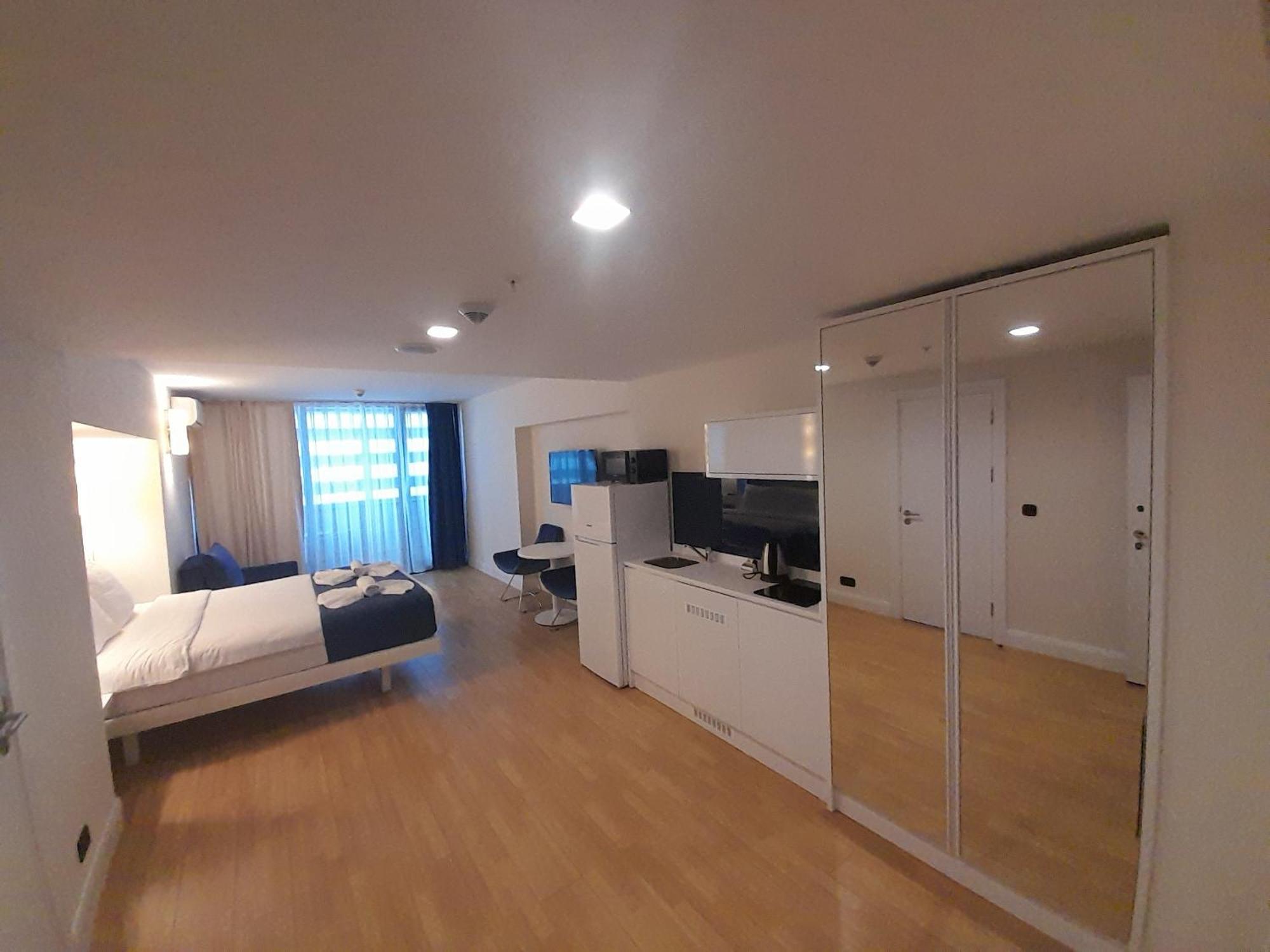 Smart Aparthotel Orbi City Batum Dış mekan fotoğraf