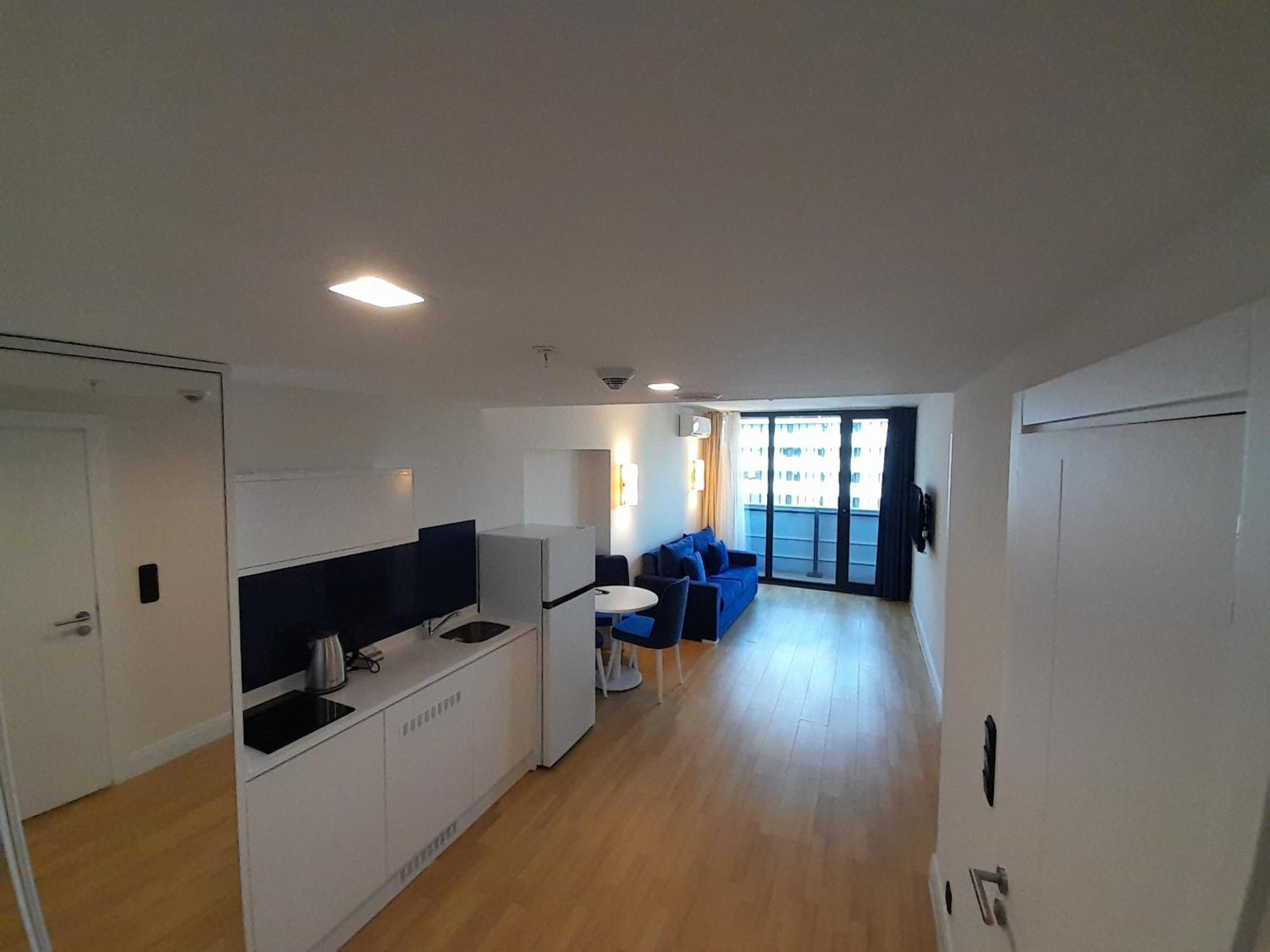 Smart Aparthotel Orbi City Batum Oda fotoğraf