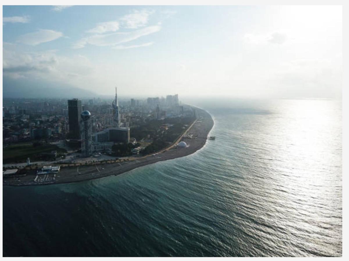 Smart Aparthotel Orbi City Batum Dış mekan fotoğraf